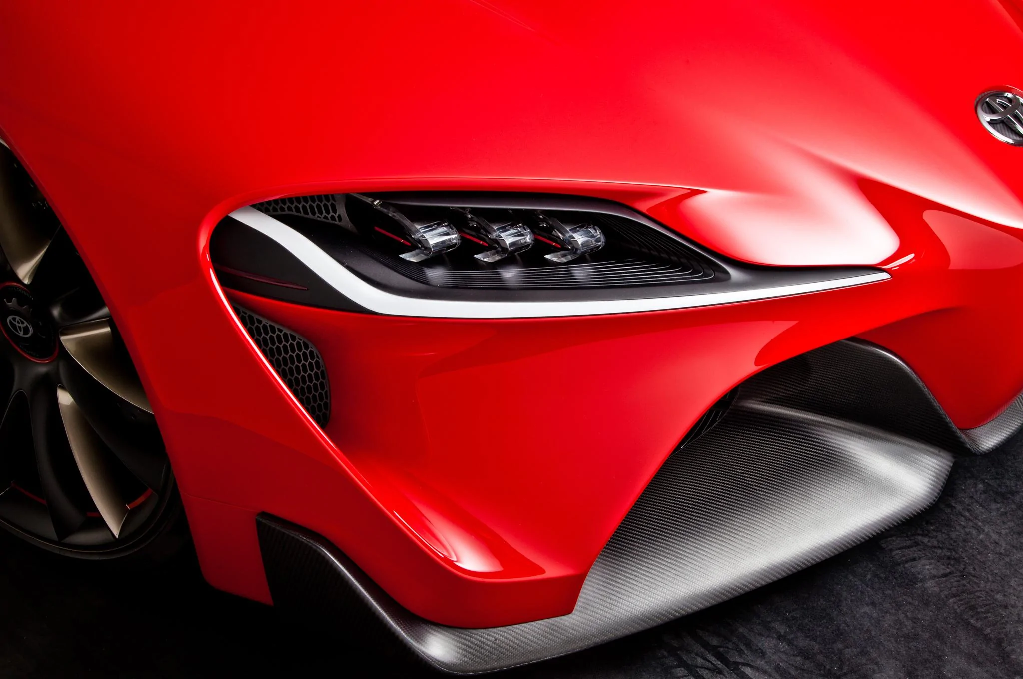 Toyota-FT-1-headlamp.webp