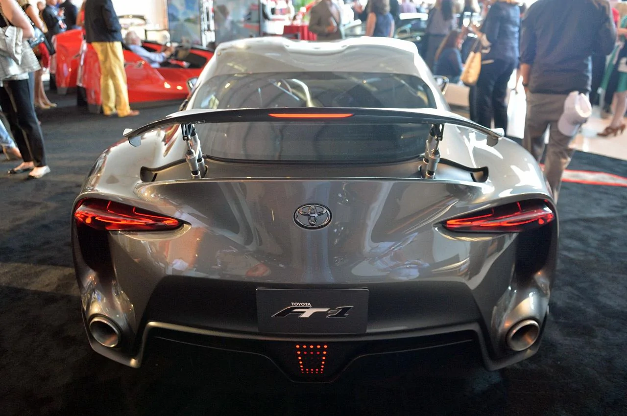 07-toyota-ft-1-monterey-2014-1.webp