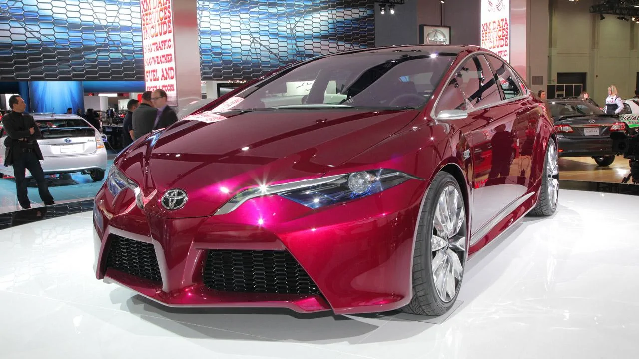 toyota-20ns4-20plug-in-20hybrid-john-20lamm-0009.webp