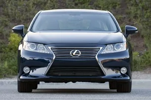 lead3-2013-lexus-es-350-review.webp