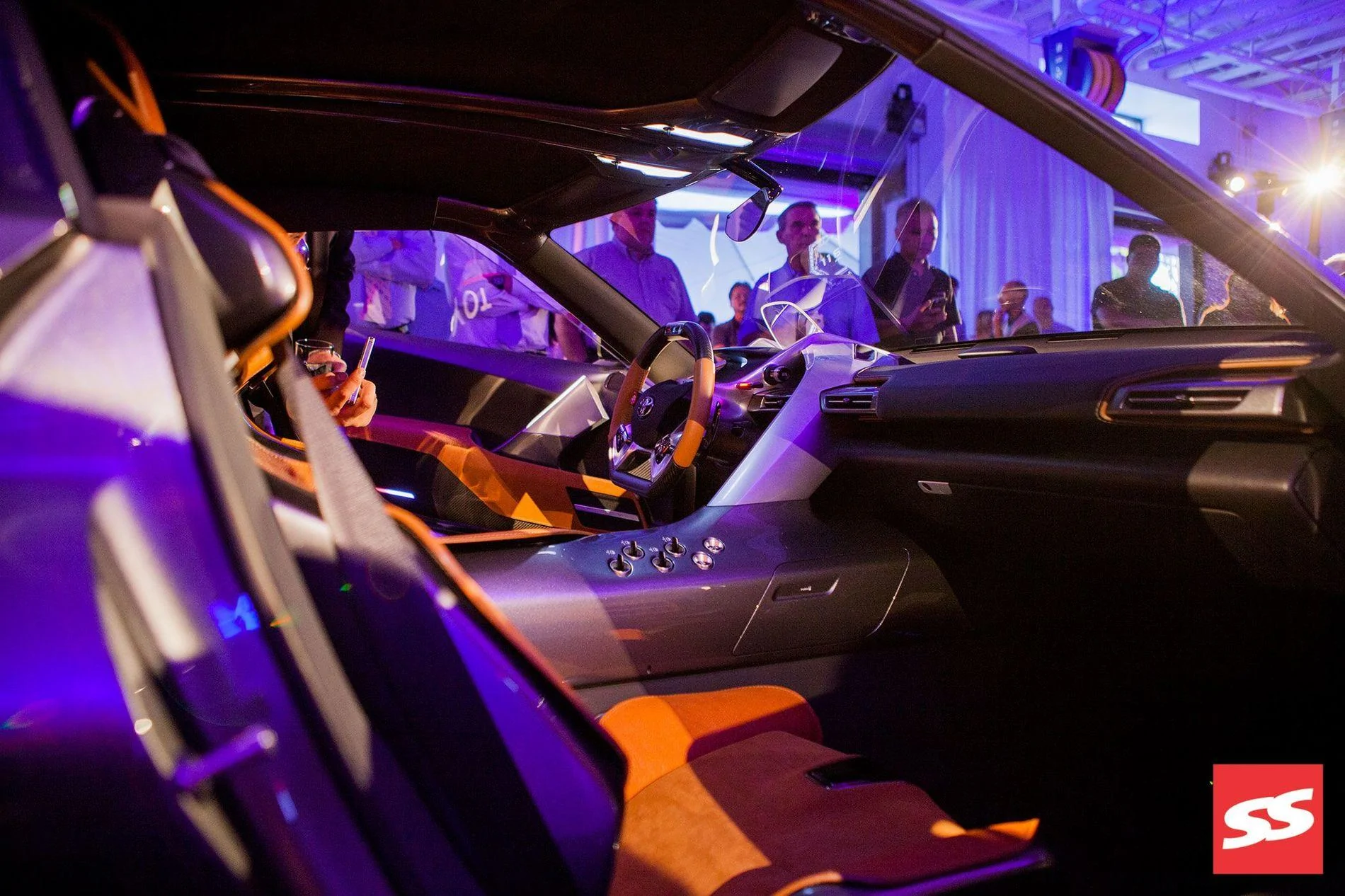 toyota-ft1-concept-pebble-beach-passenger-seat-23.webp