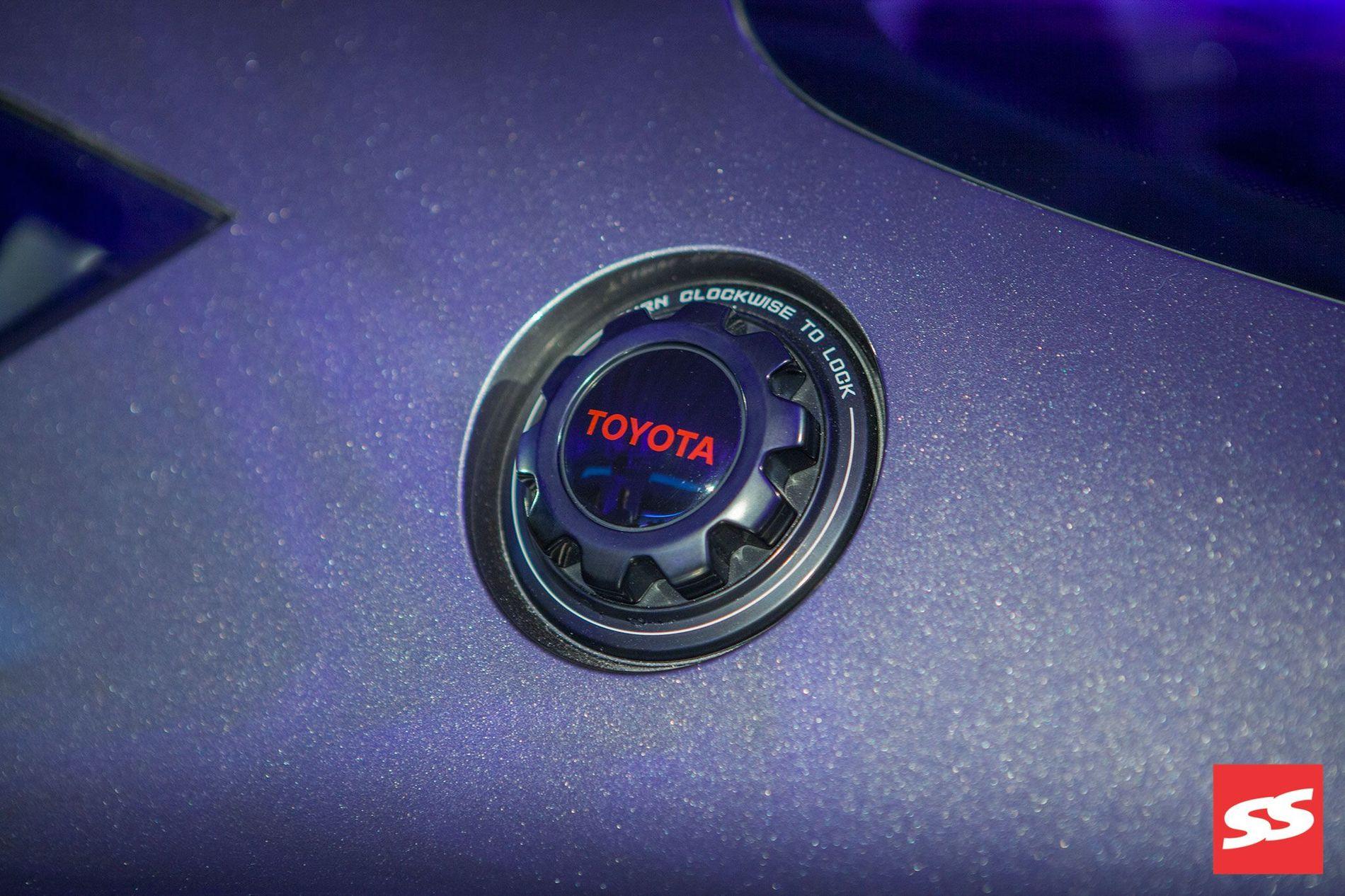 toyota-ft1-concept-pebble-beach-gas-cap-35.jpg