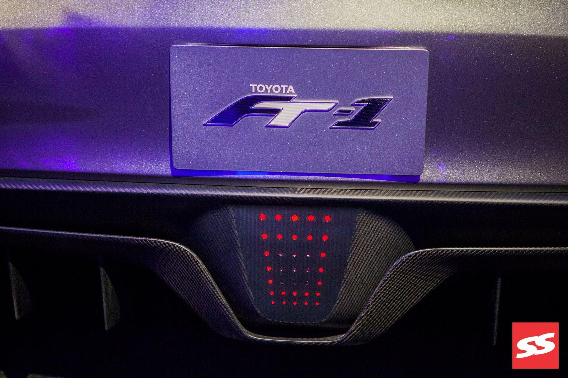 toyota-ft1-concept-pebble-beach-center-brake-light-22.jpg