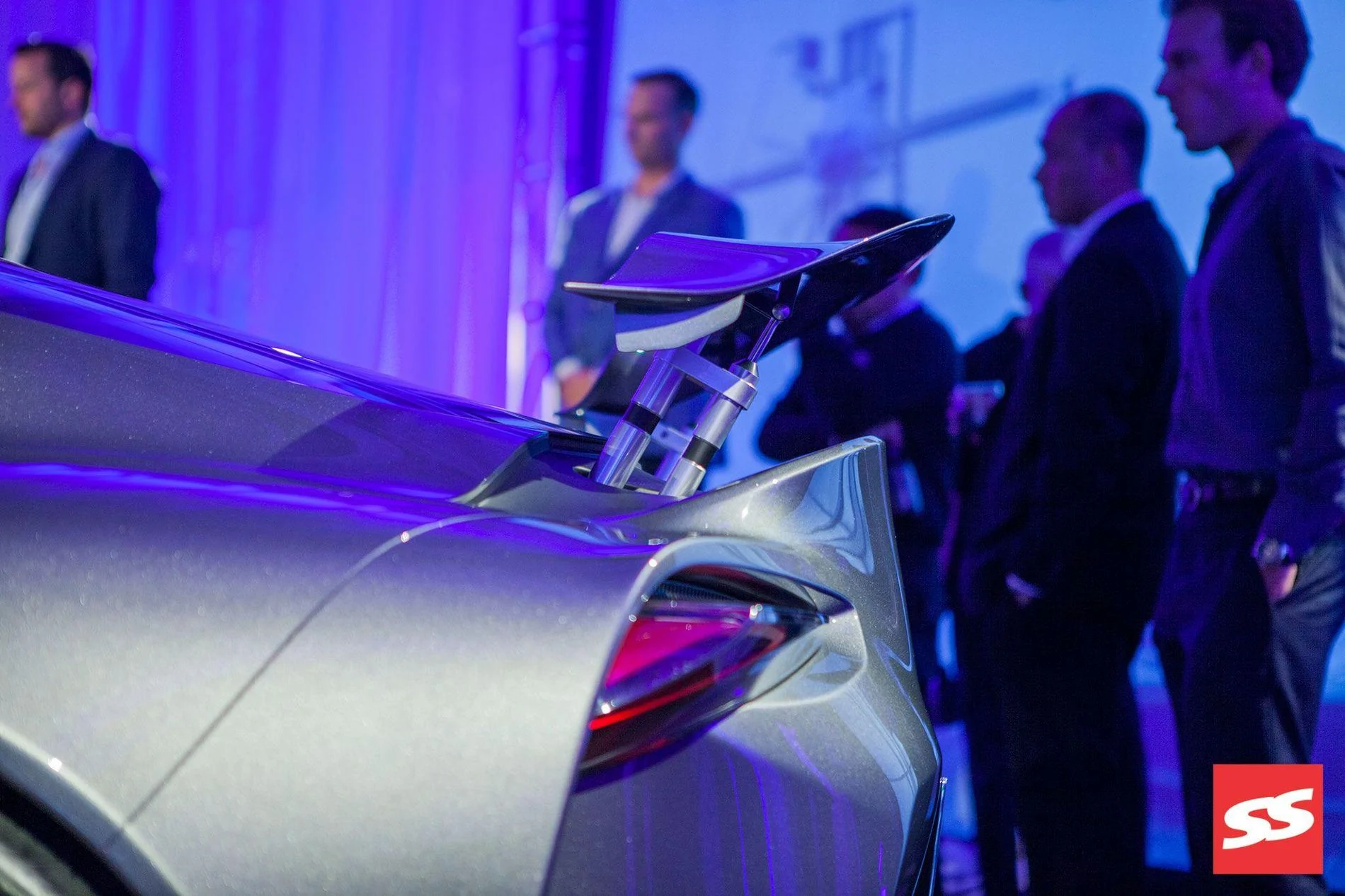 toyota-ft1-concept-pebble-beach-spoiler-side-view-33.webp