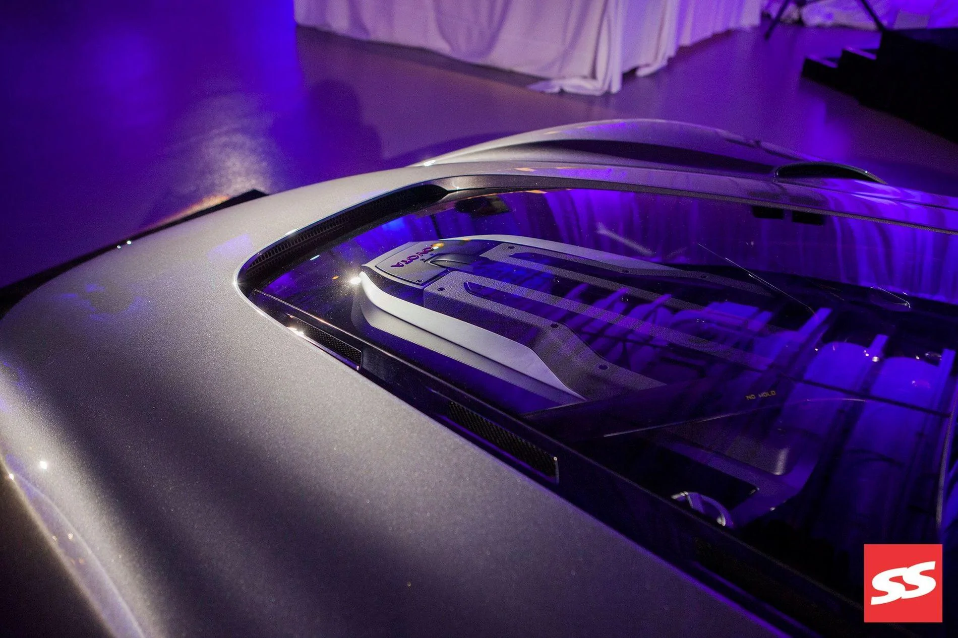 toyota-ft1-concept-pebble-beach-engine-cover-15.webp