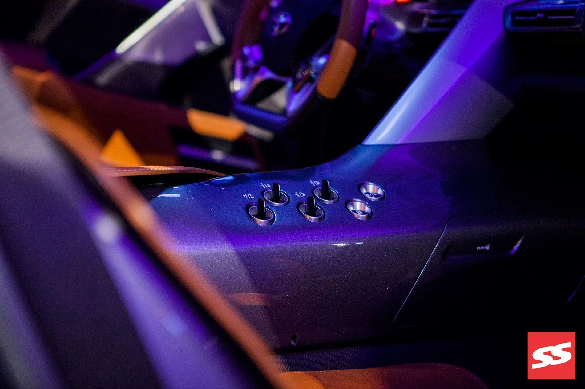 toyota-ft1-concept-pebble-beach-switches-24.webp