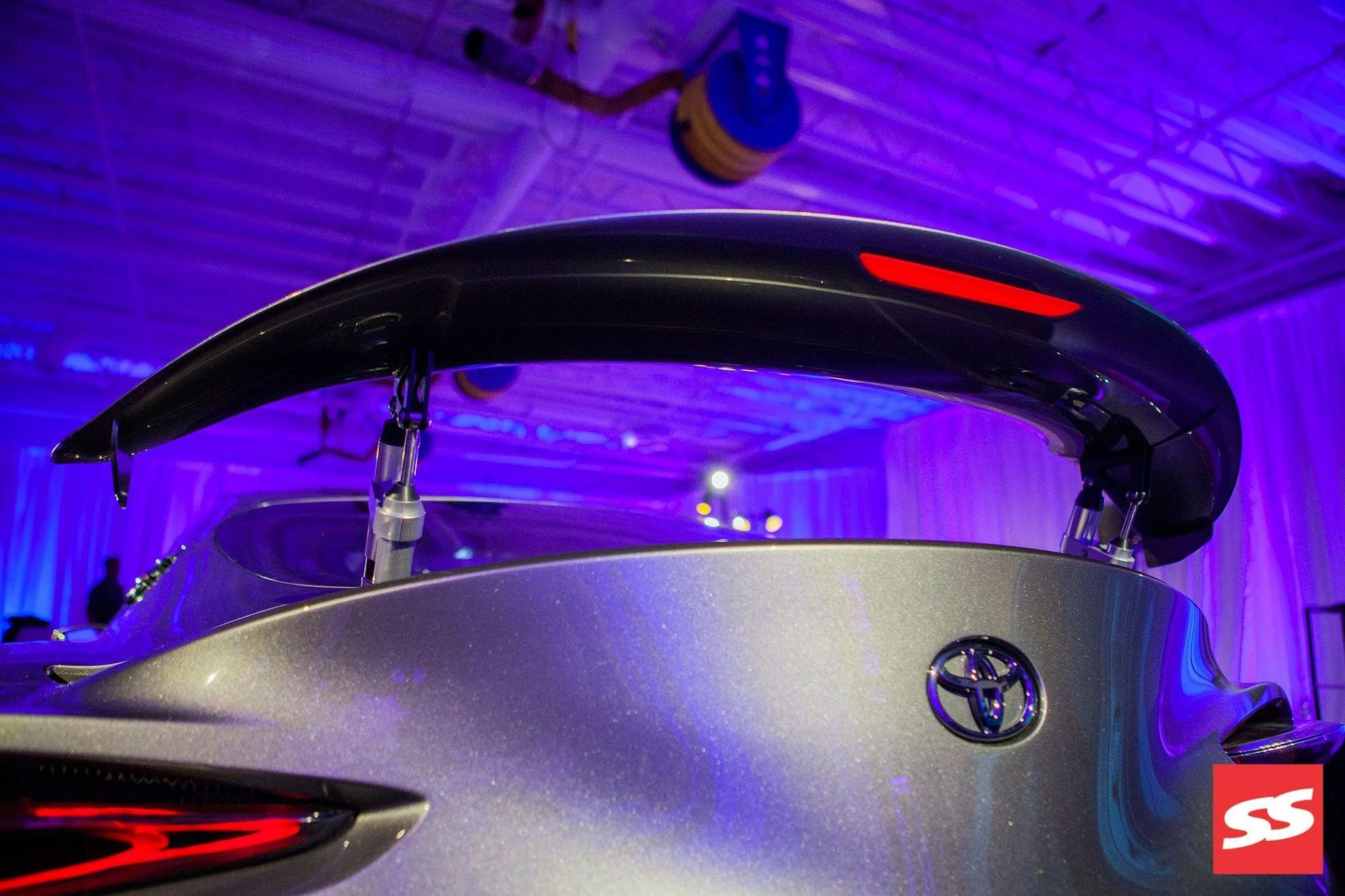toyota-ft1-concept-pebble-beach-rear-wing-12.webp