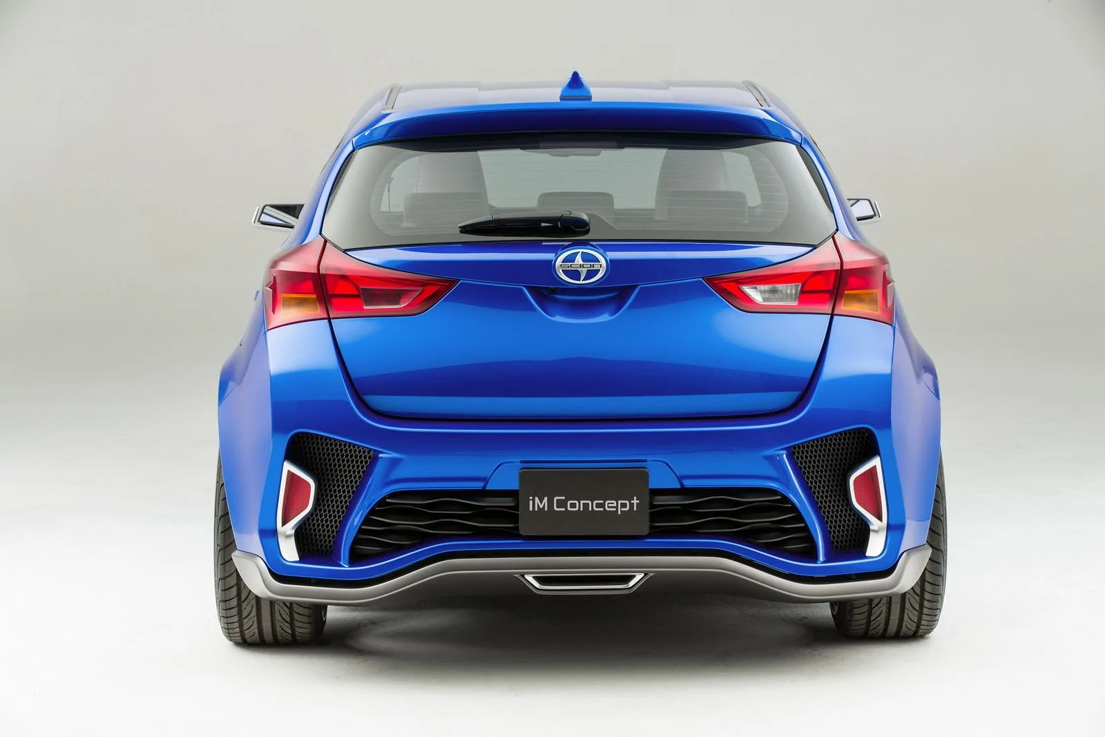 2014_LAAS_Scion_iM_Concept_003.webp