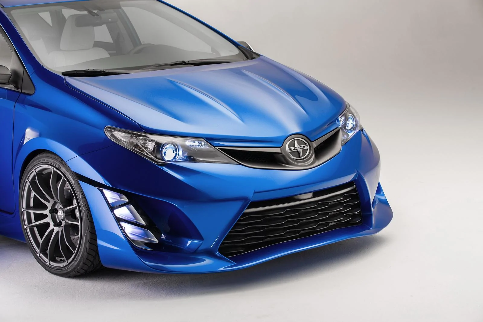 2014_LAAS_Scion_iM_Concept_008.webp