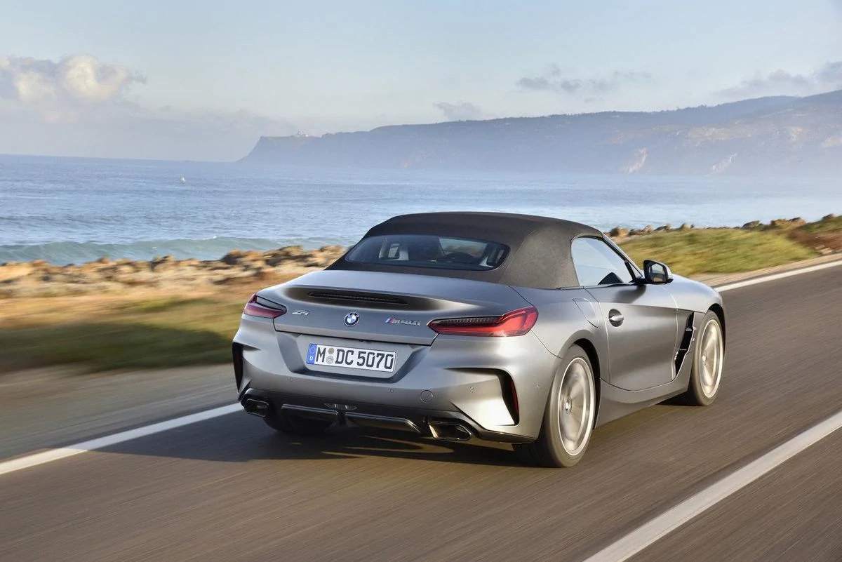 BMWZ49.webp