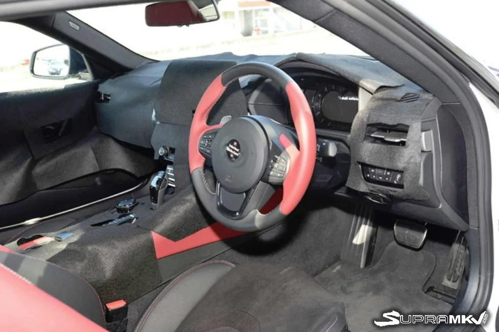 interior00.webp