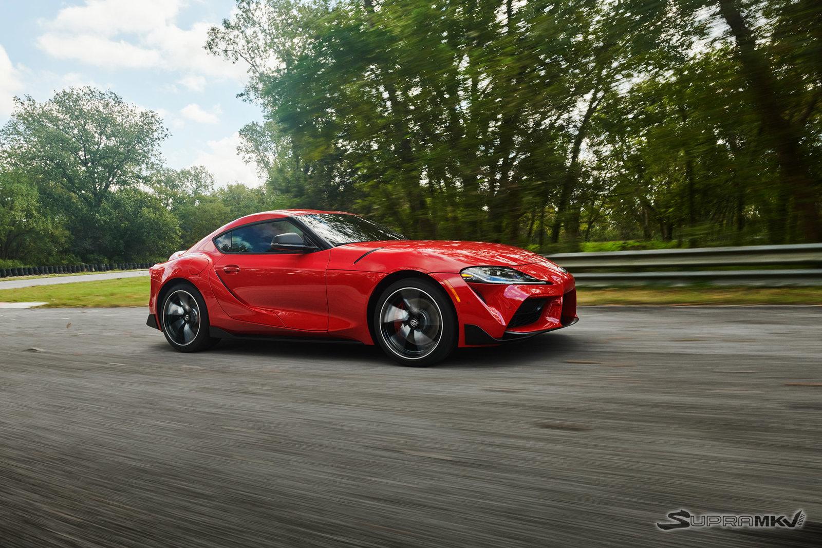 2020_Supra_Exterior_021_ACEE3313D8560A432ADA4A10938A704E66651E0F.jpg