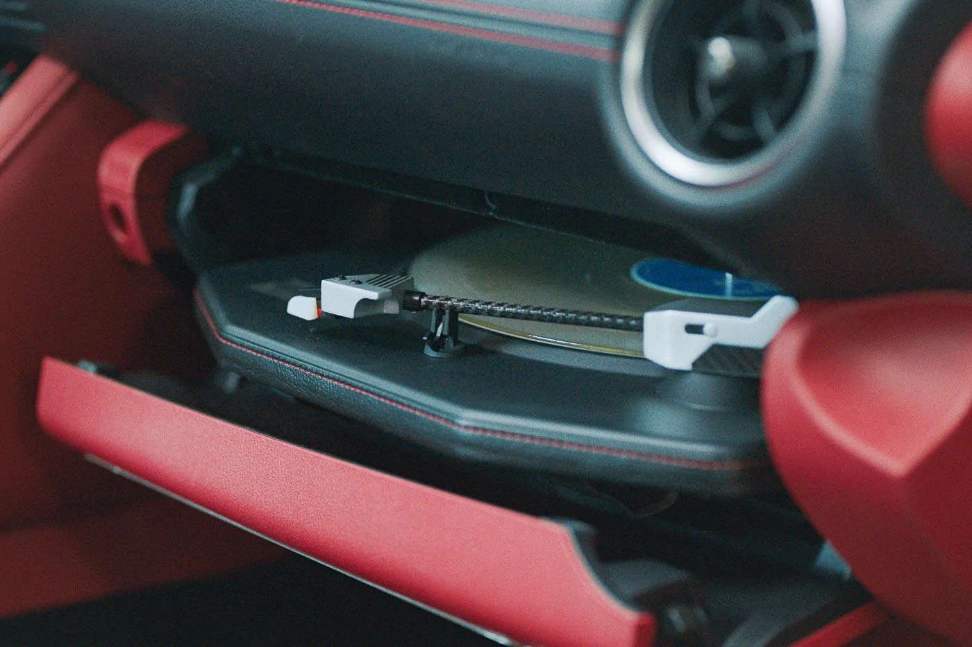 2021-Lexus-IS-Wax-3.webp