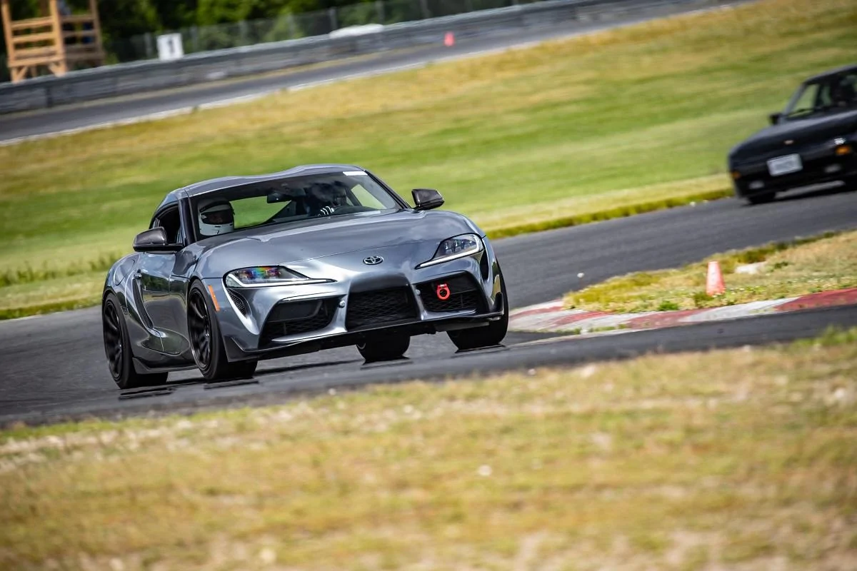 ToyotaSupra(6)1200.jpg