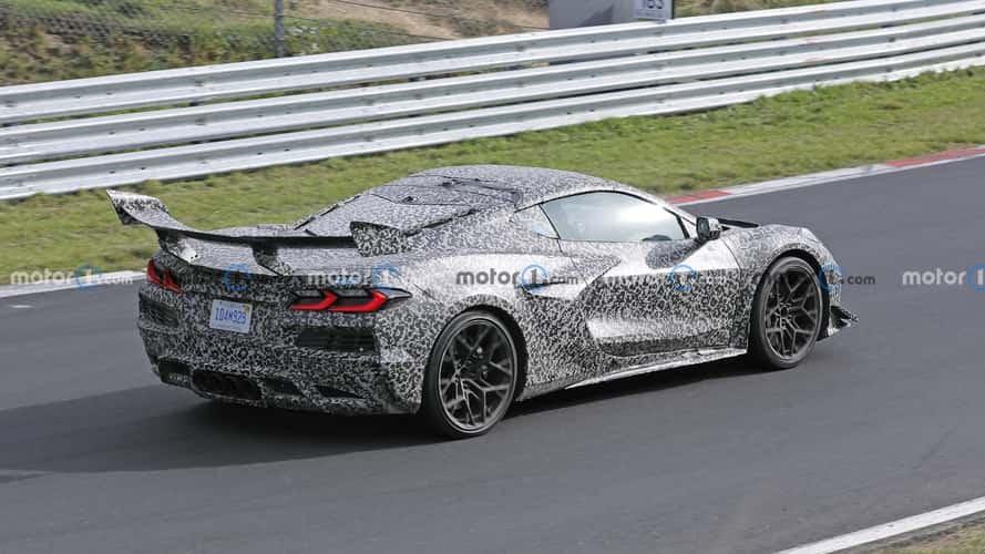 chevrolet-corvette-zr1-rear-view-spy-photo.jpg