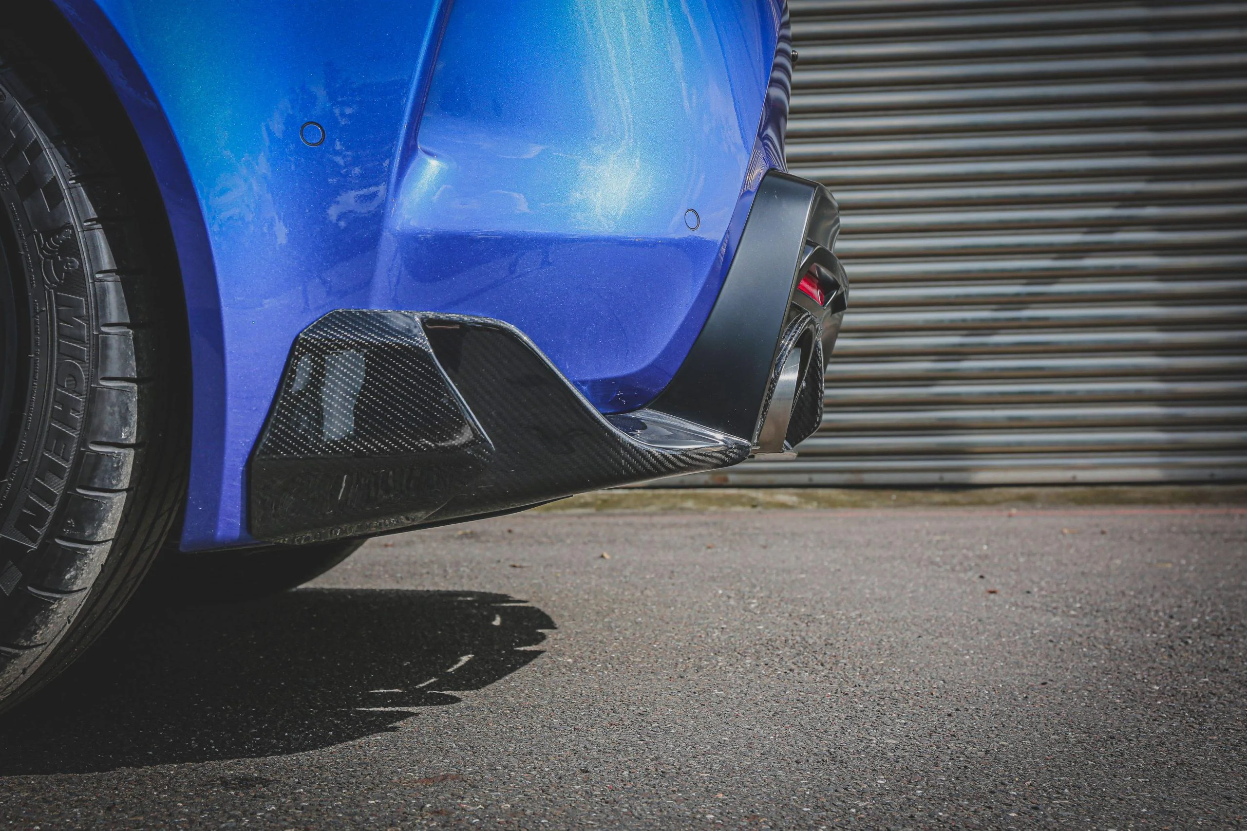 PEED-AERODYNAMIC-KIT-REAR-DISFUSSER-SPLITER-scaled.webp
