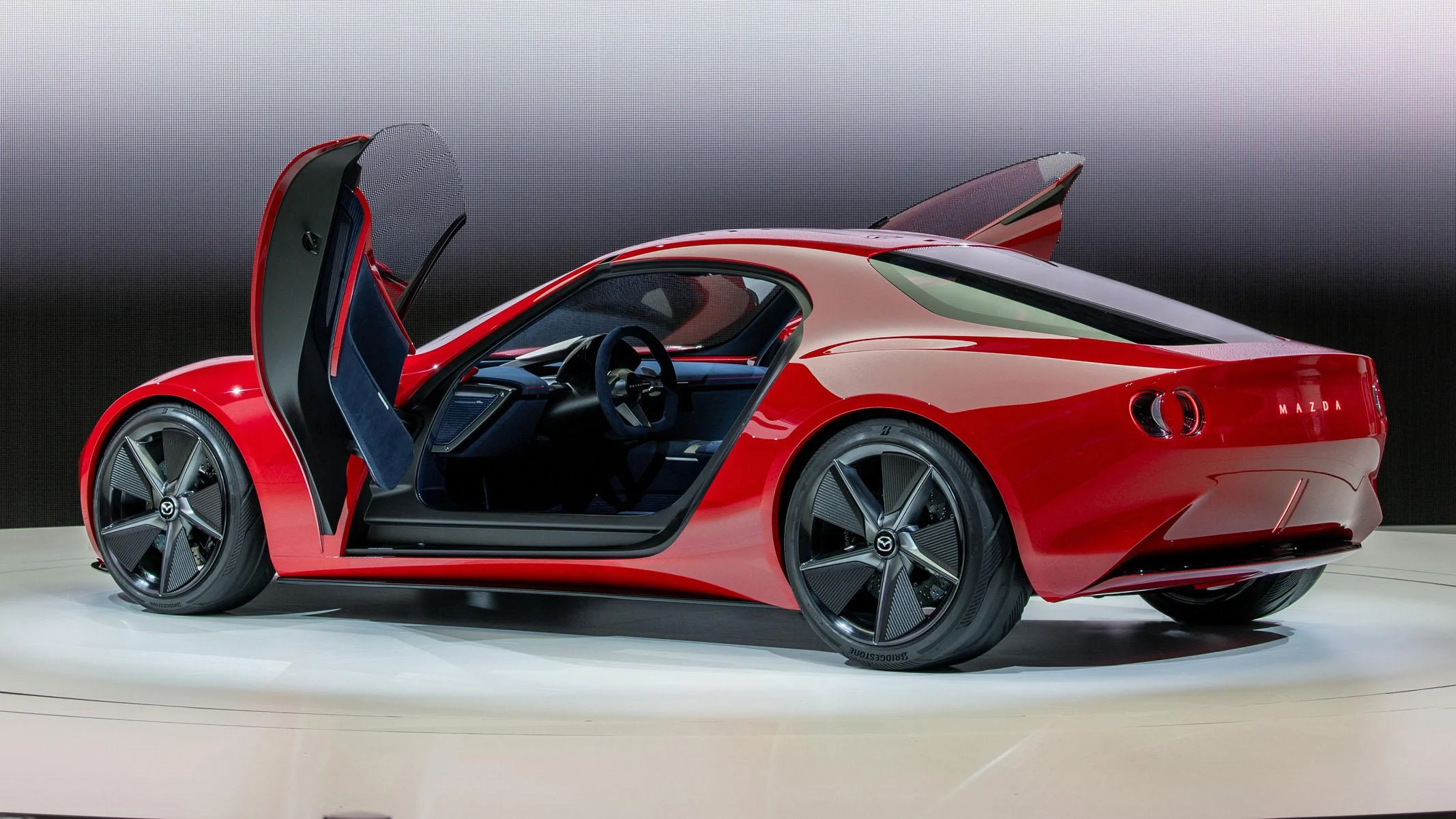 mazda_iconic_sp_2_l-jpg.webp