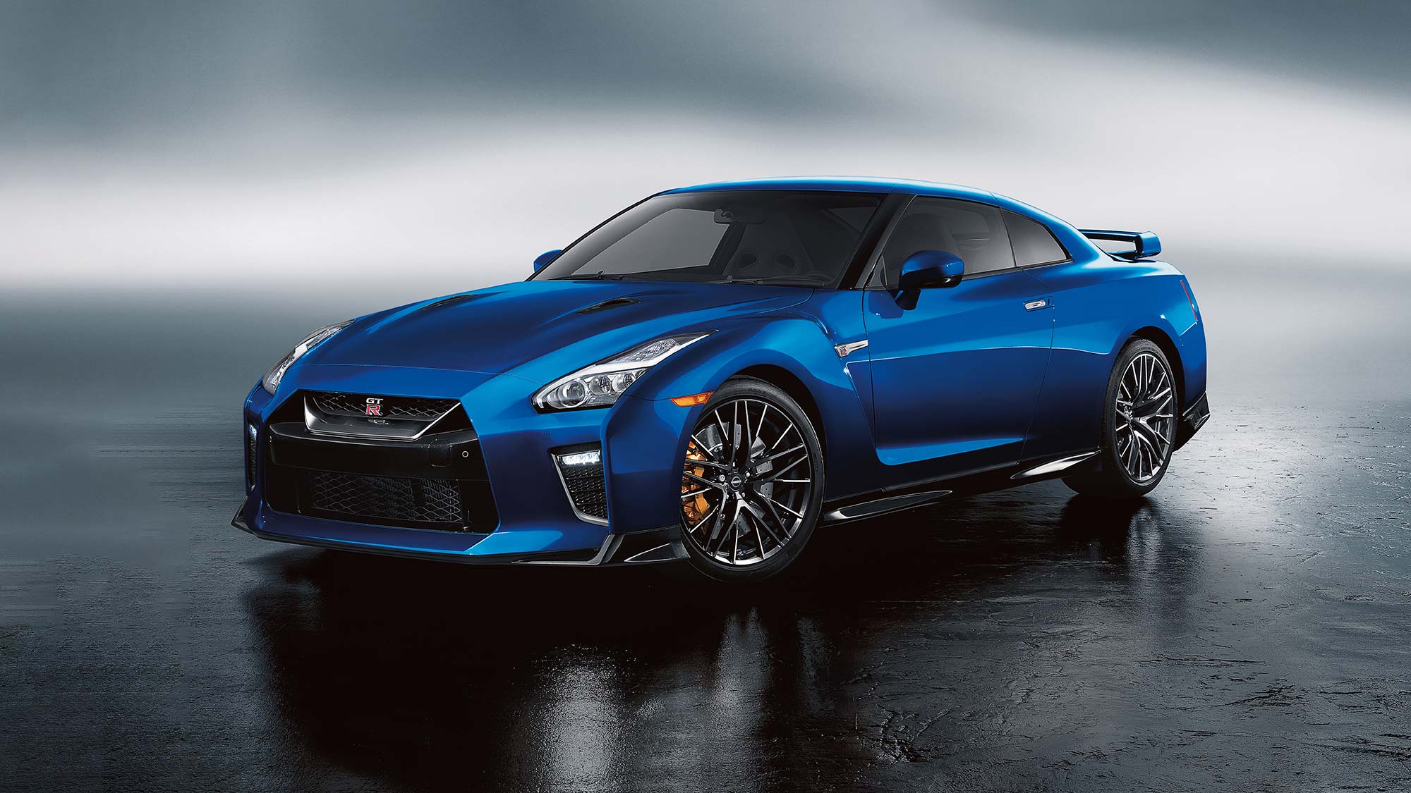2023-Nissan-GT-R-MSRP-US113540.jpg