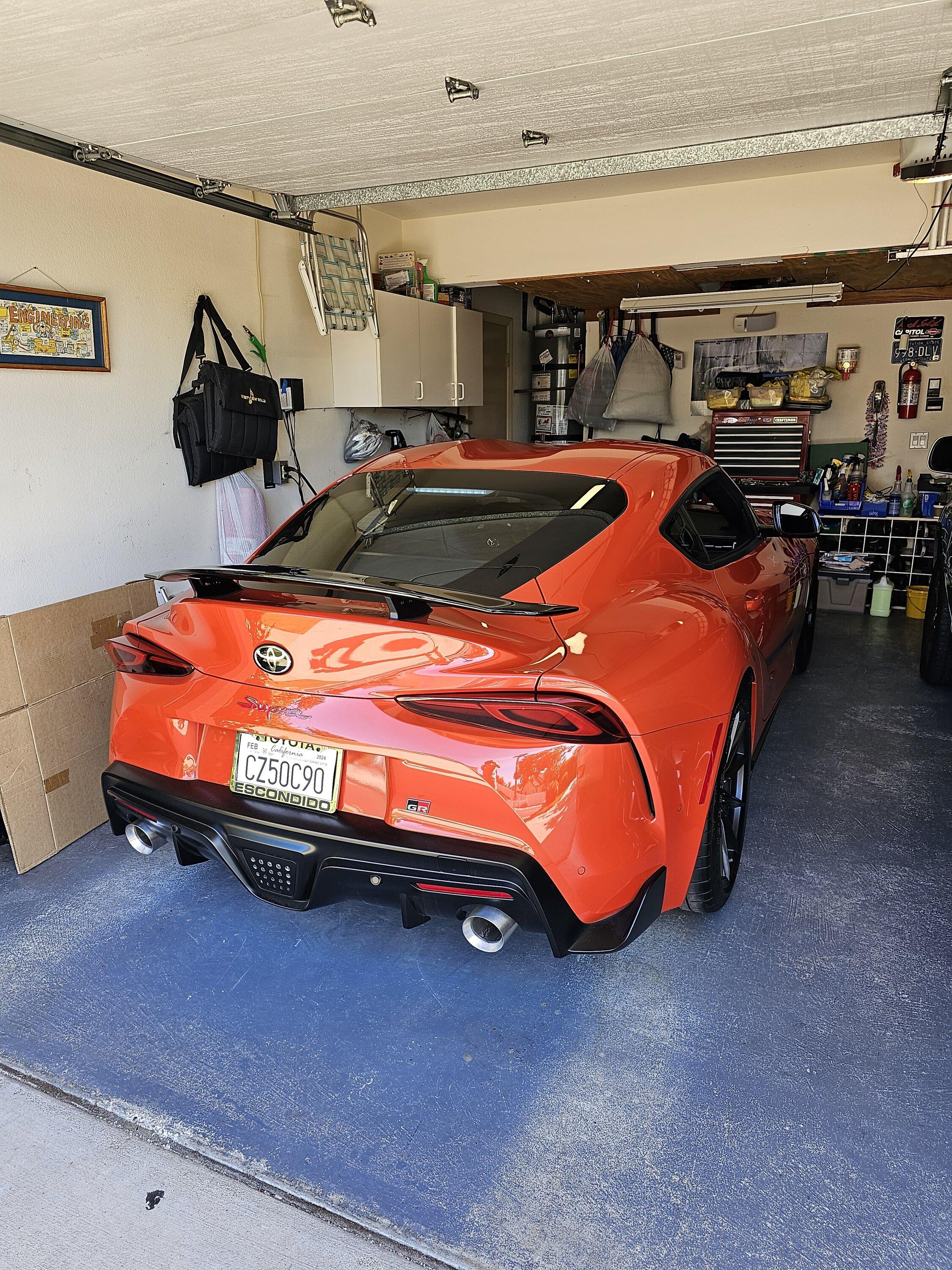 Supra_Garage.jpg