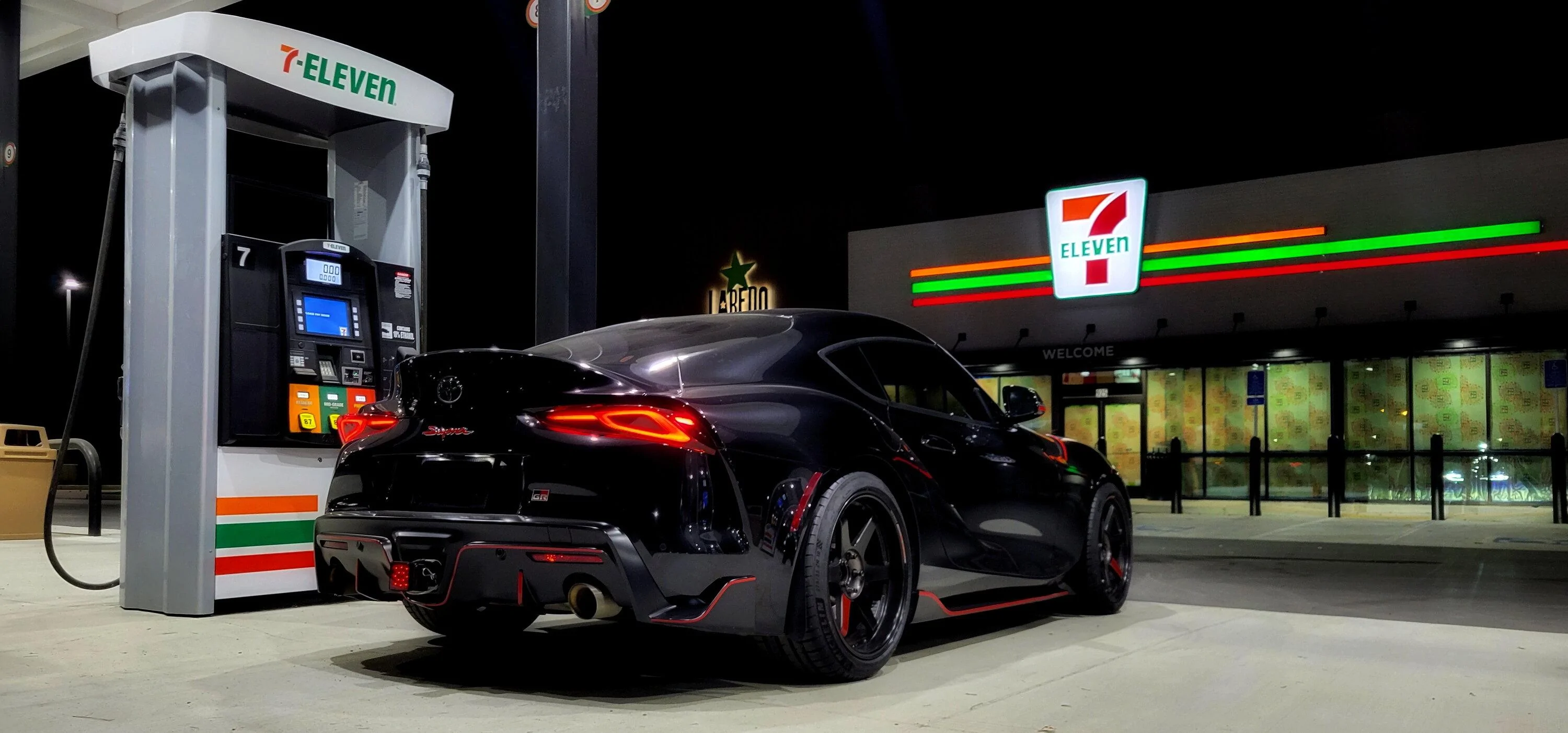 7-11.webp