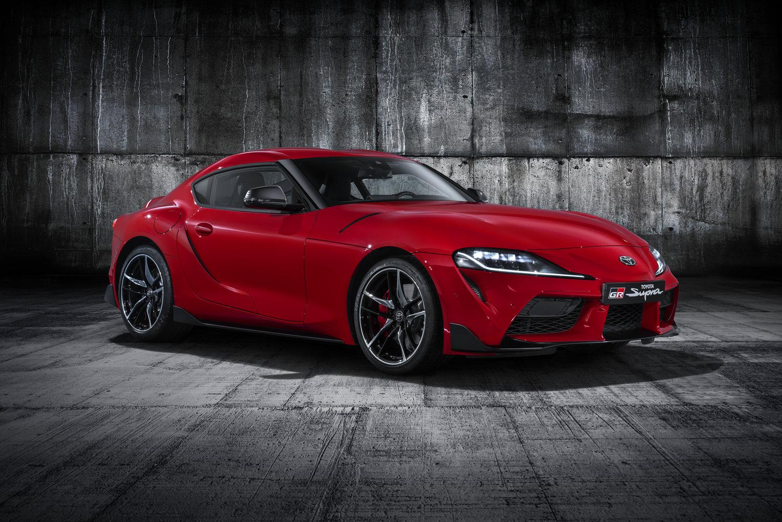 toyota-supra-red-studio-001-267691.jpg