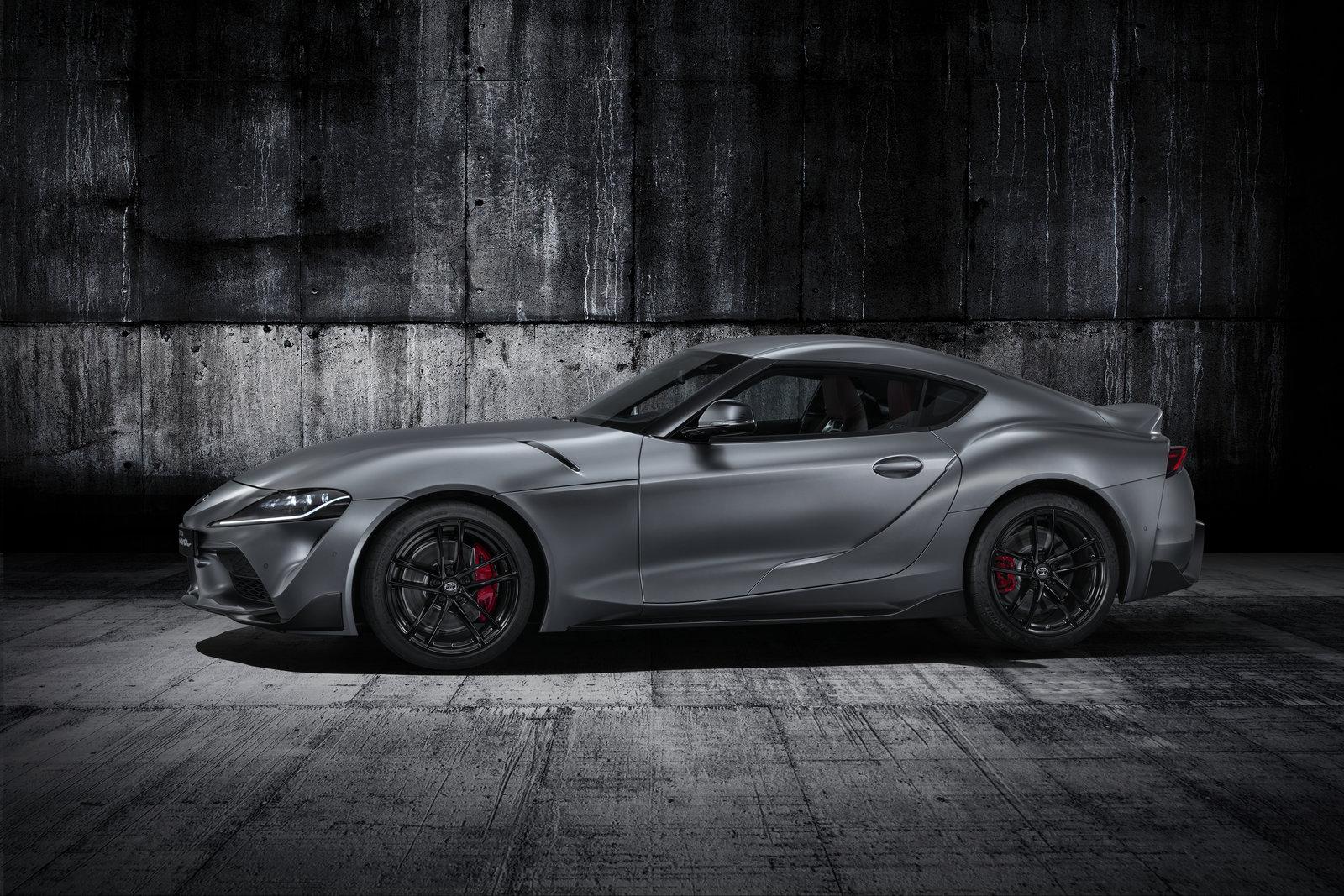 toyota-supra-grey-studio-004-424117.jpg