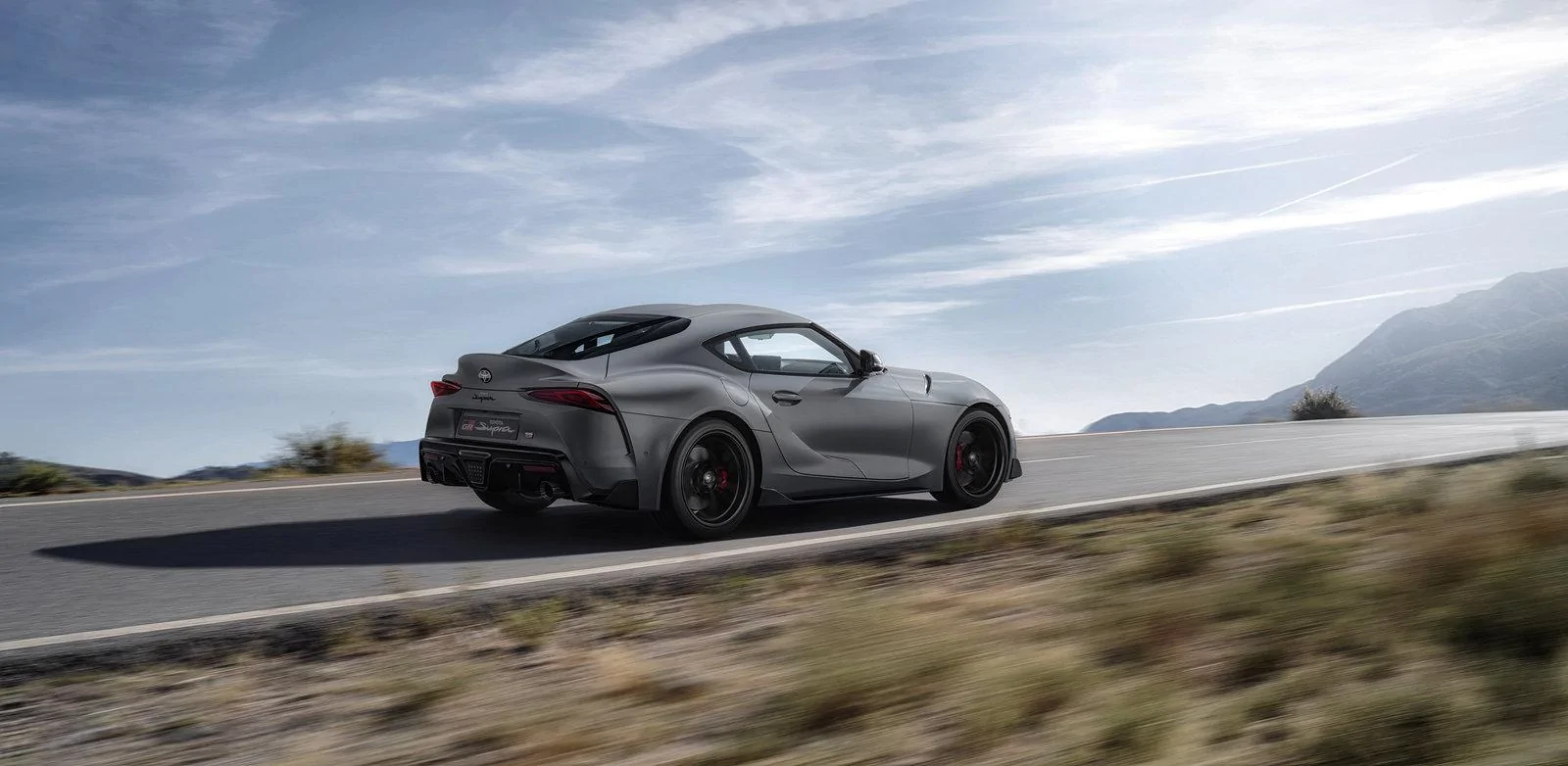 toyota-supra-grey-location-004-759142.webp