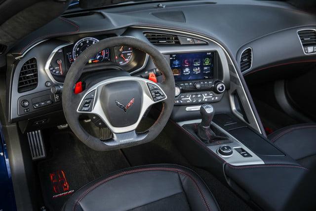 2018-chevrolet-corvette-grandsport-03-640x640.jpg