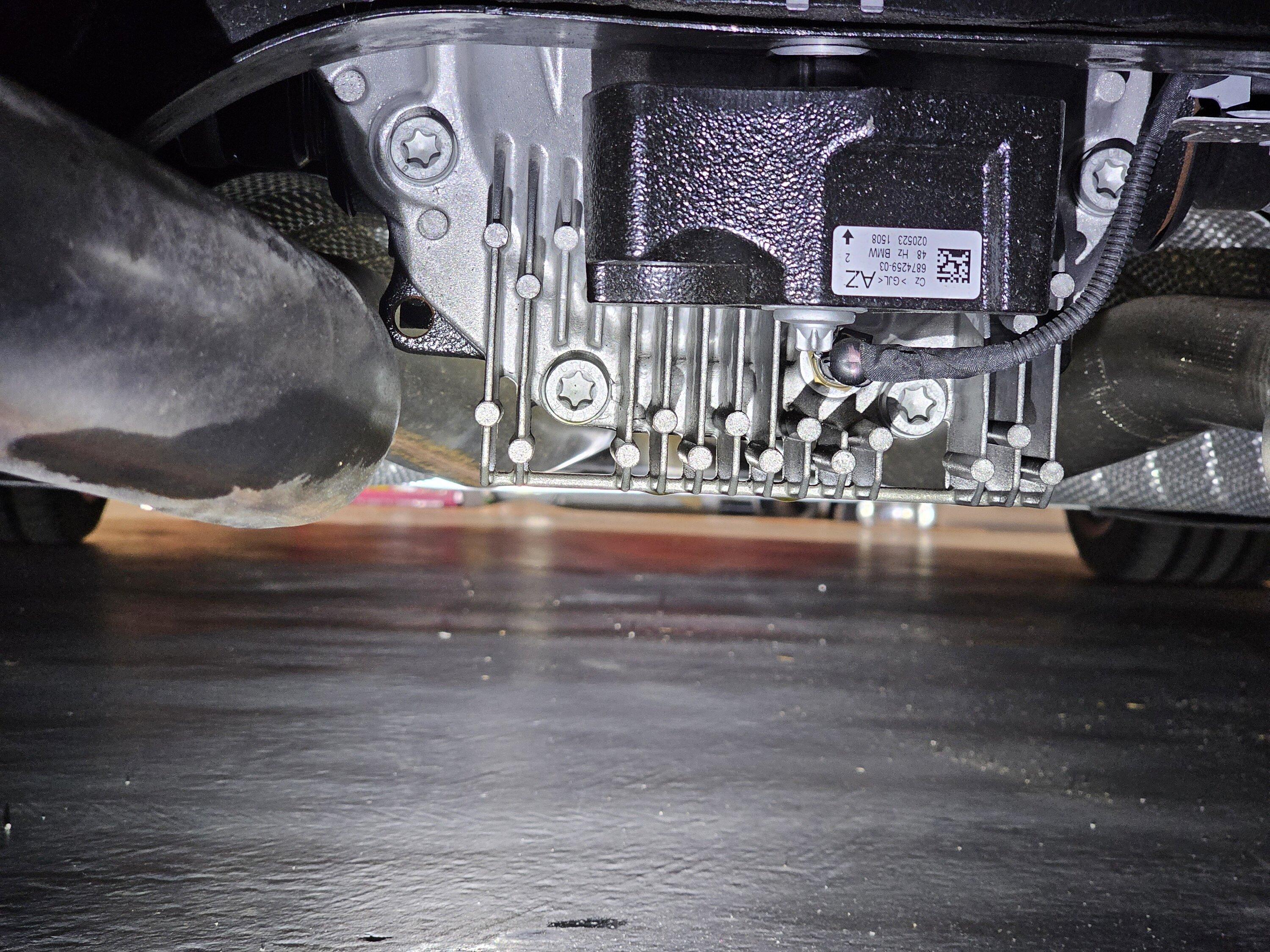 Diff leak at 800 miles.jpg