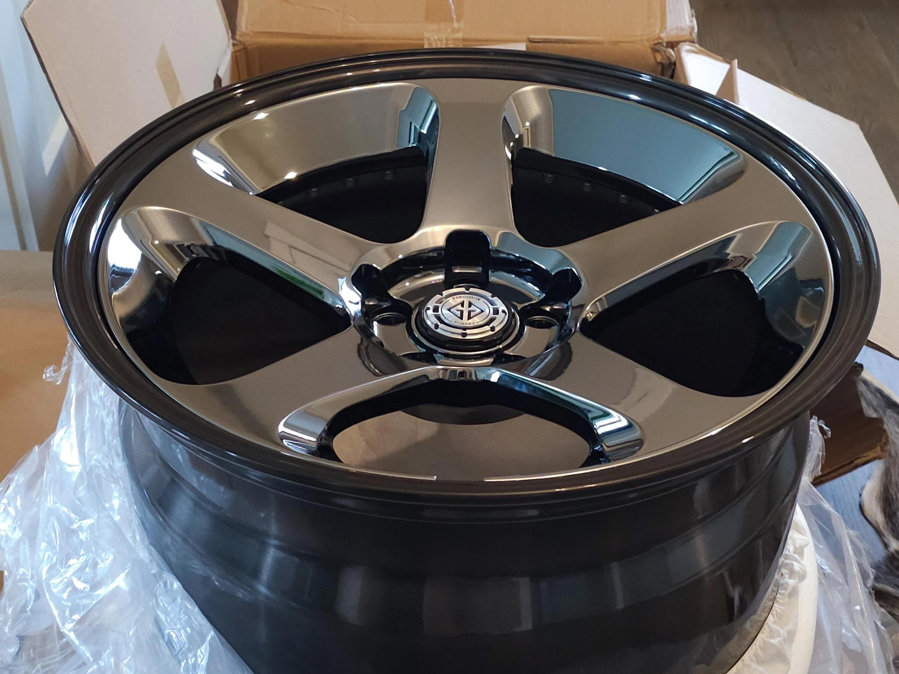 Custom Wheel-2.jpg