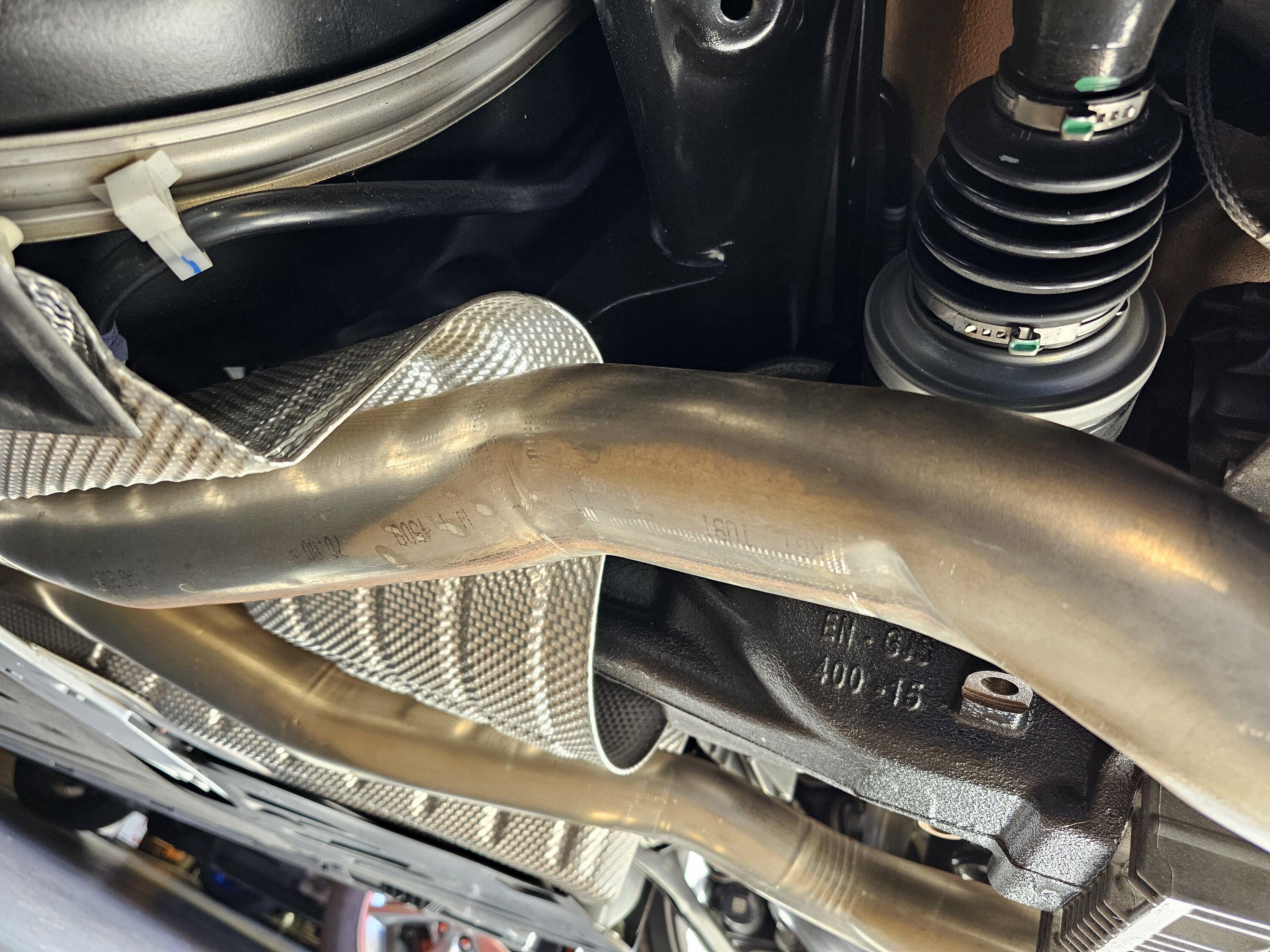 Left Side Exhaust pipe.jpg