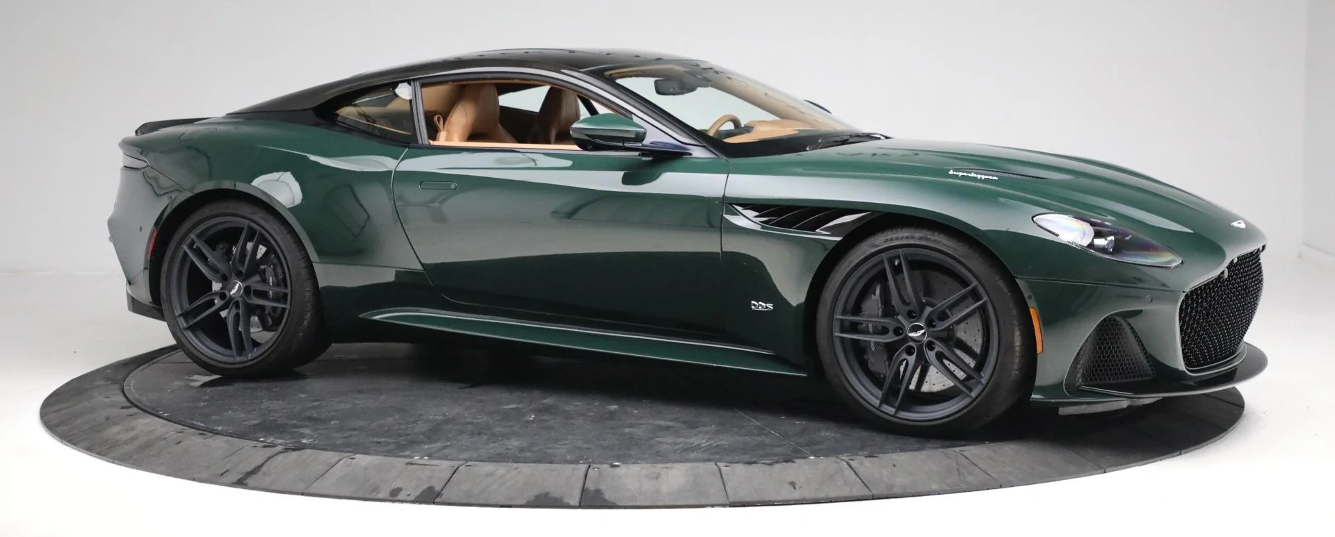 2020-Aston-Martin-DBS-Superleggera-Coupe.webp