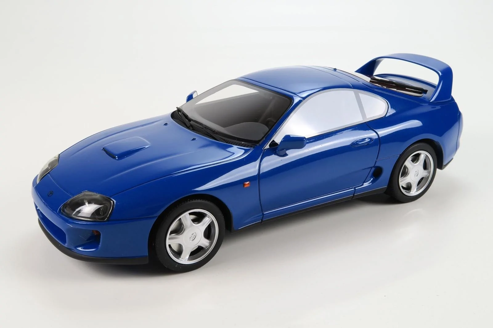 toyota-supra-mk4-blue-01.webp
