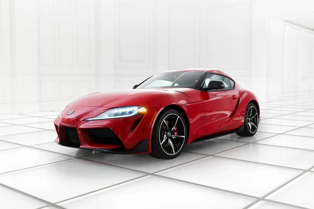 supra-web-whiteroom2.webp