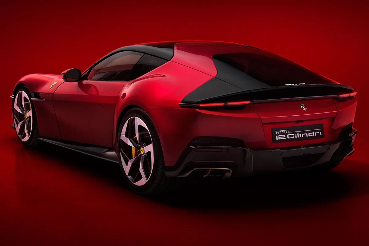 ferrari-12-cilindri-soymotor-3.webp