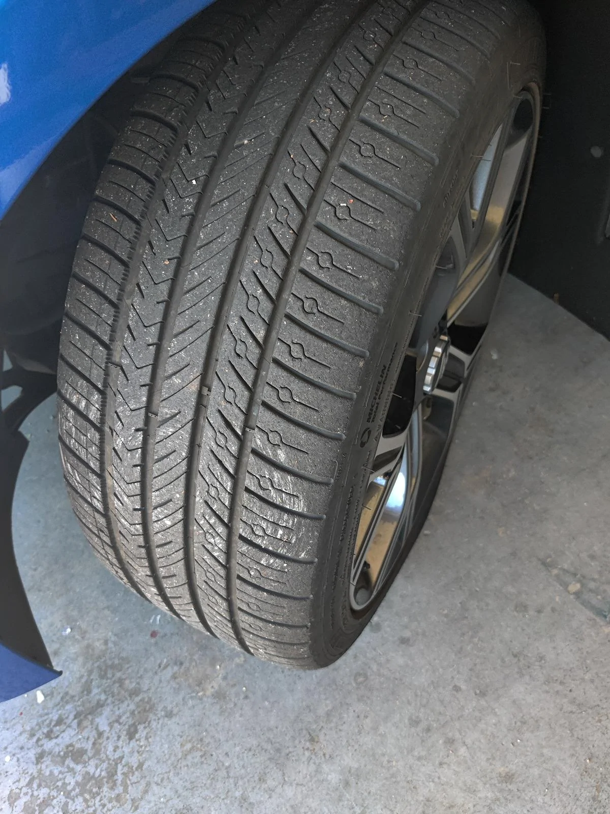 8_front_tire.webp