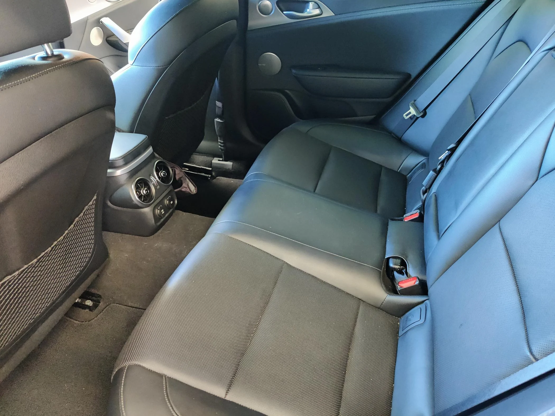 7_interior_rear.webp