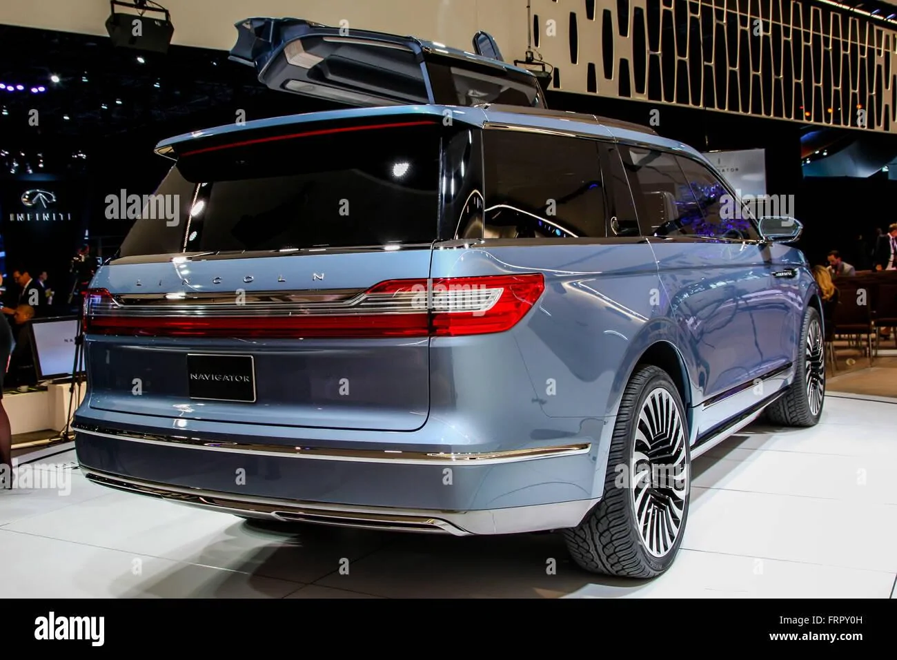 manhattan-new-york-usa-23rd-mar-2016-a-lincoln-navigator-concept-shown-FRPY0H.webp