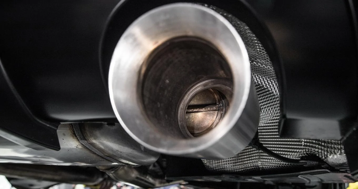 2020-Toyota-Supra-measuring-session-butterfly-valve-inside-muffler-3.webp