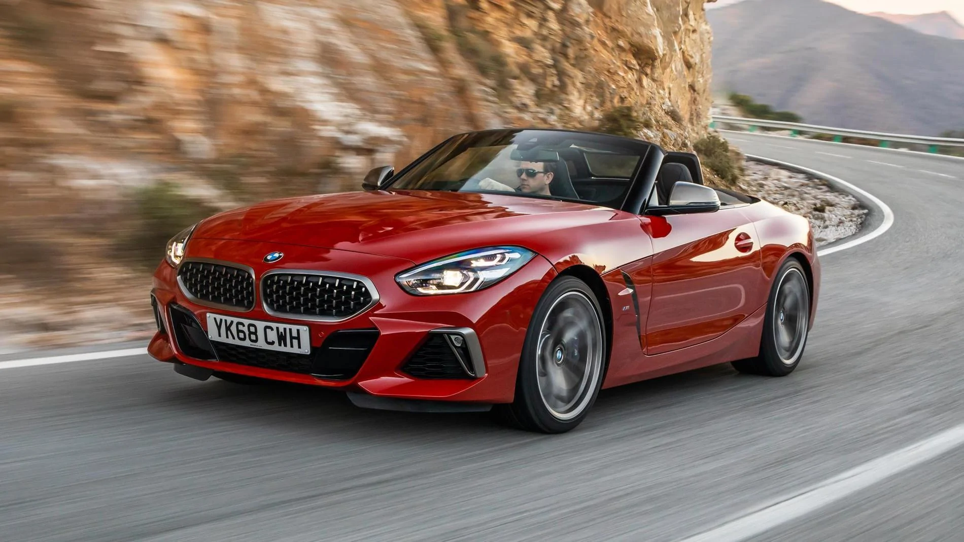 p90339974_highres_the-all-new-bmw-z4-m.webp