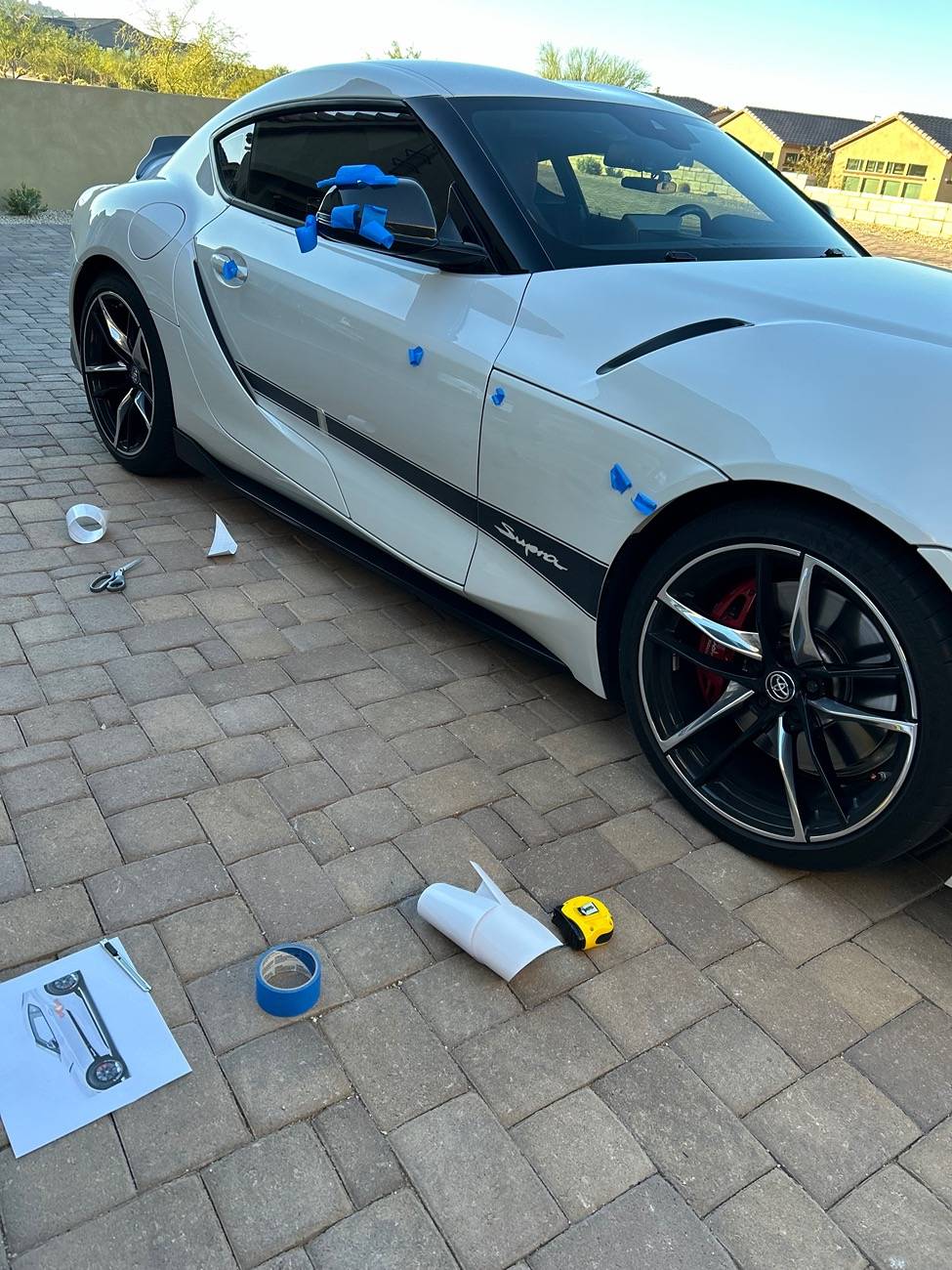 Supra decal right.jpg