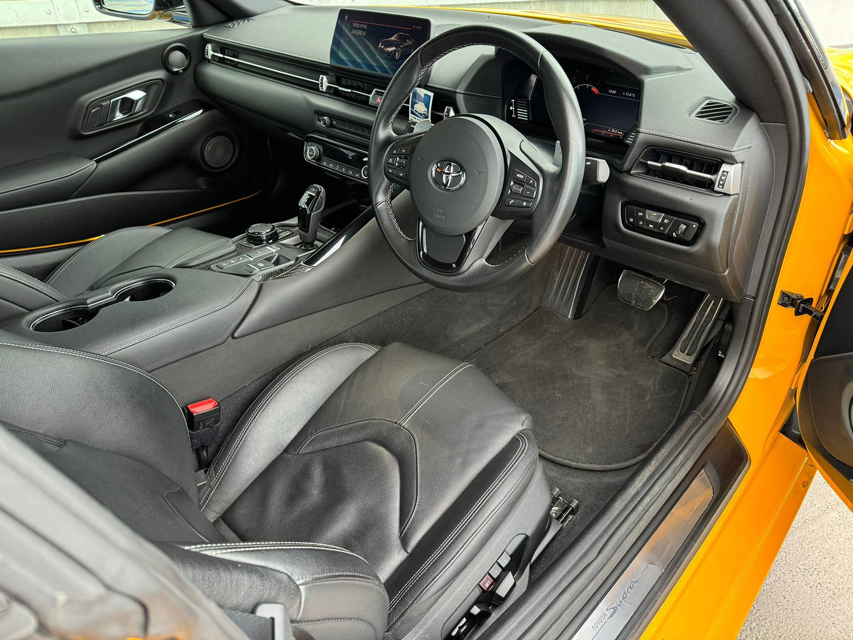 inside22.jpg