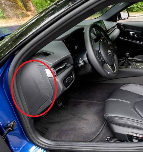 2023_Toyota_Supra_Front_Seats_1.jpg