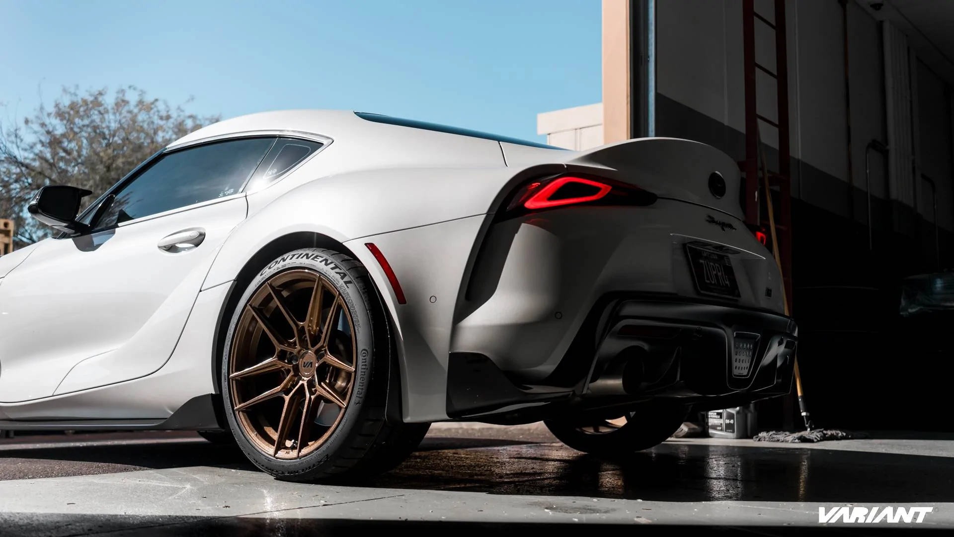 Supra-HE-GB-10.webp