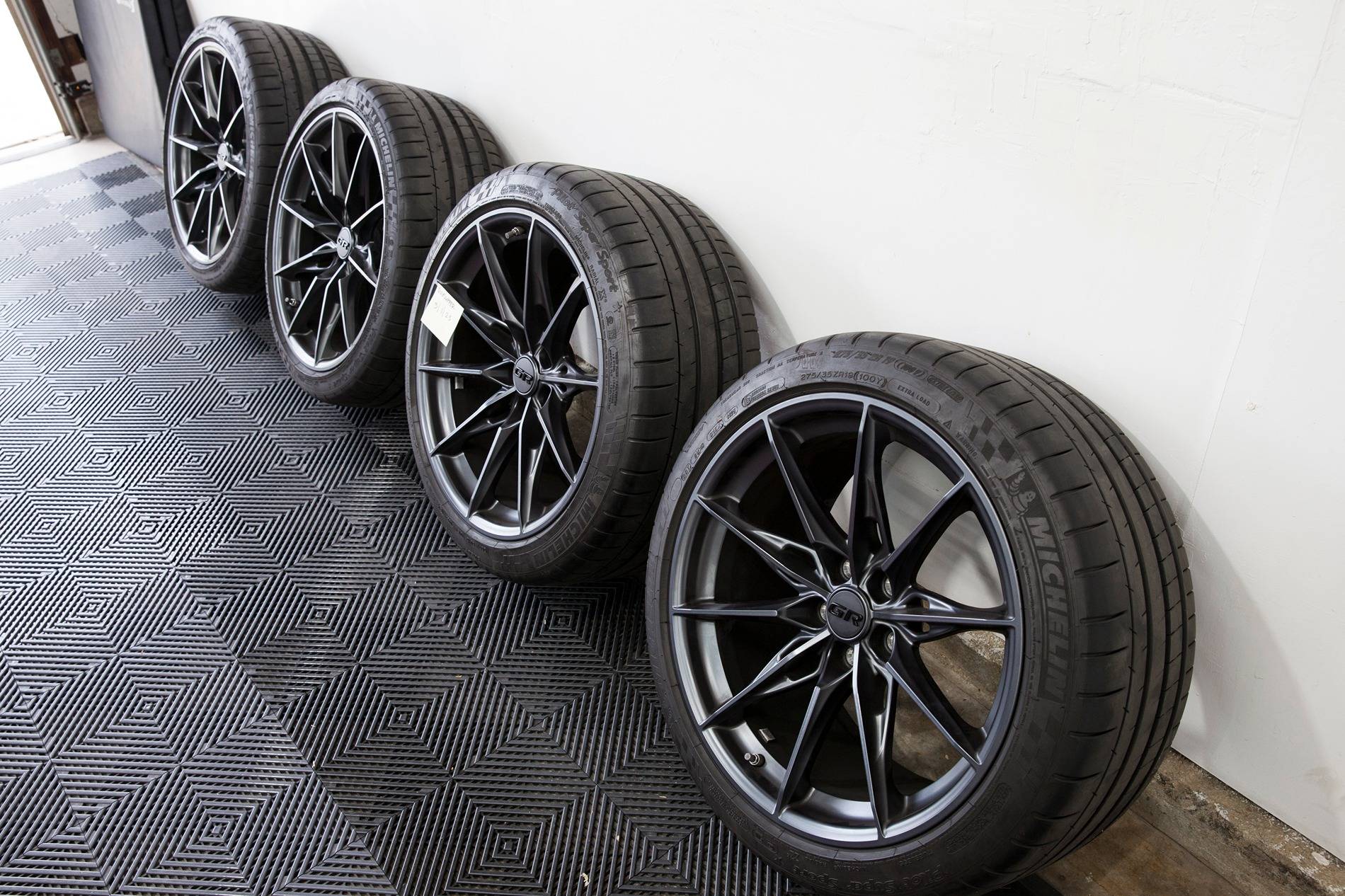 4 wheels2.jpg