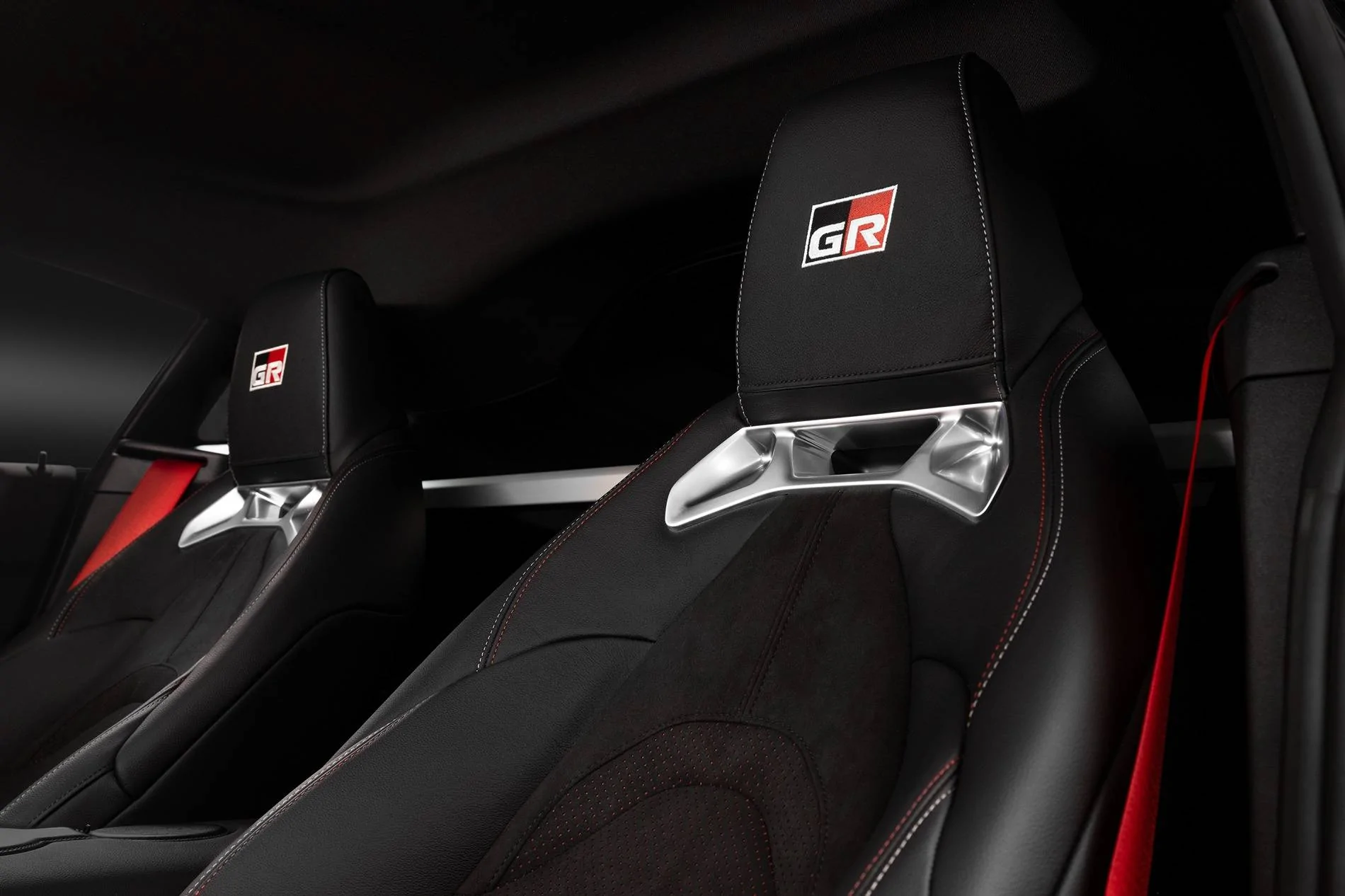 2026-Toyota-GRSupra_MK5_FE_GT4_Undercover_015.webp