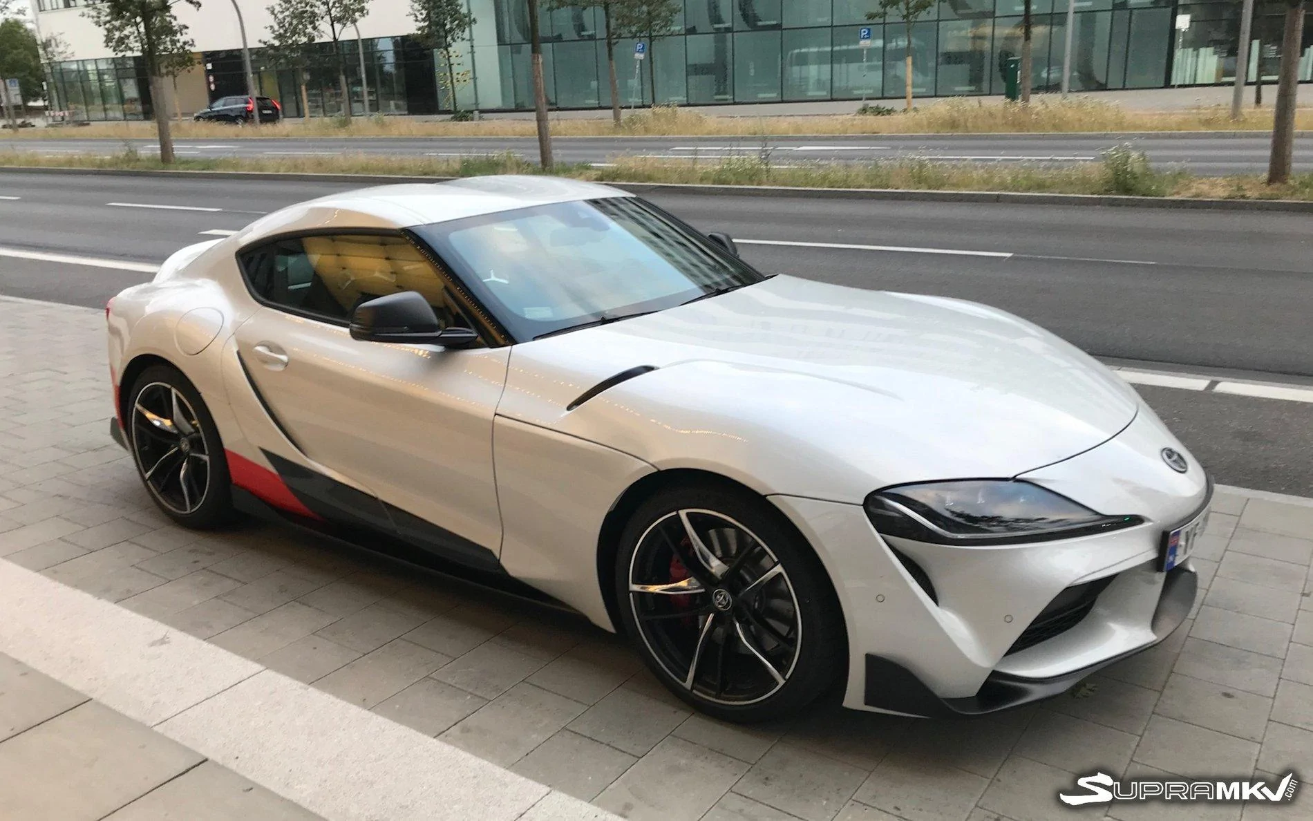 toyota-supra-a90_1.webp