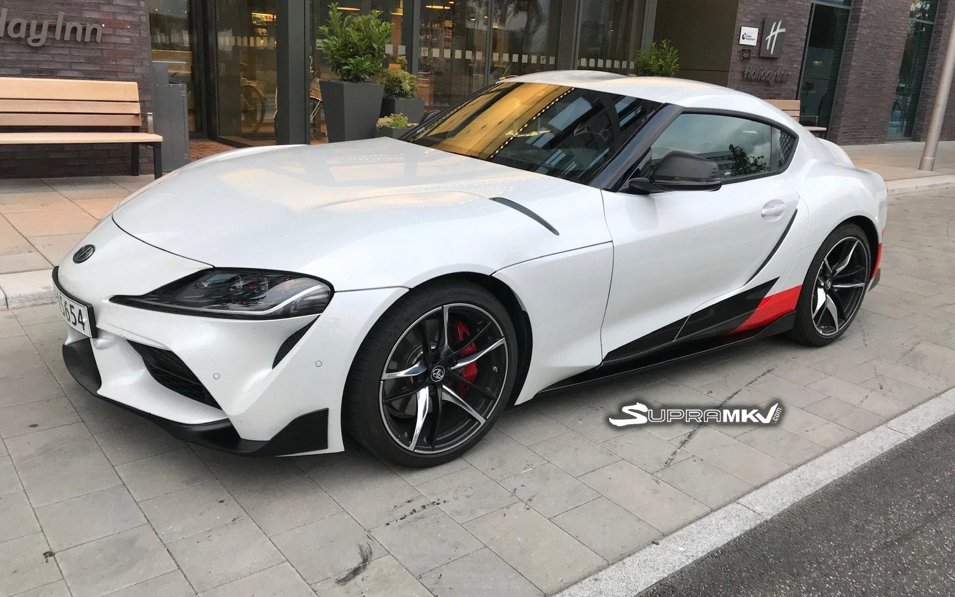toyota-supra-a90_6.webp