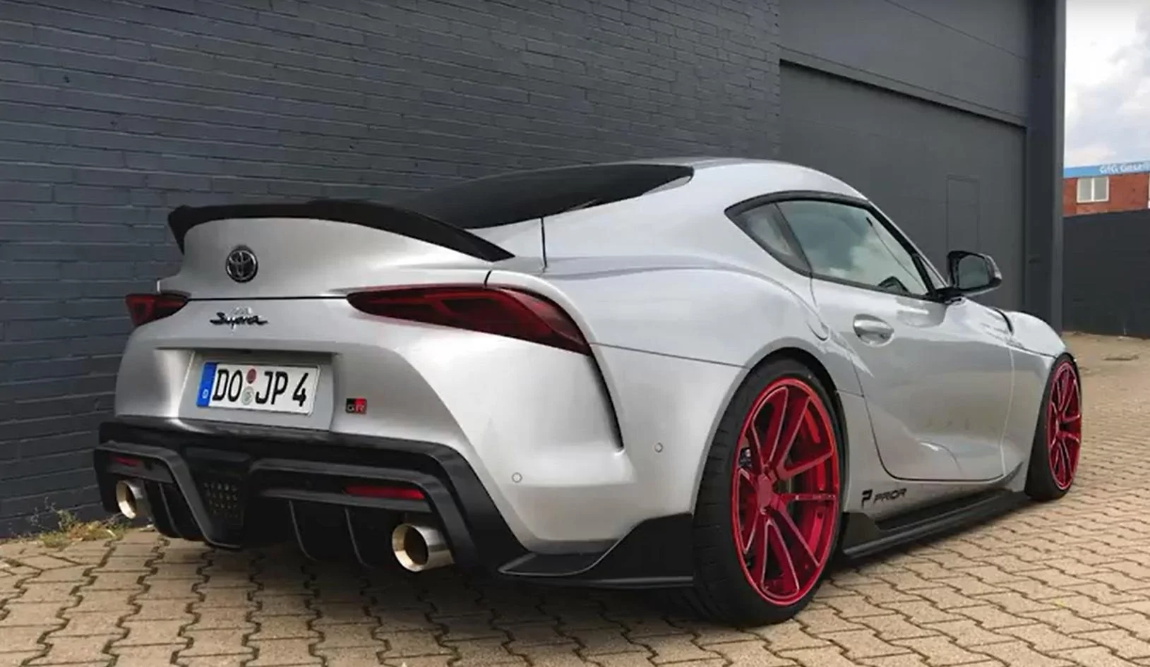 Supra MKV heck.webp