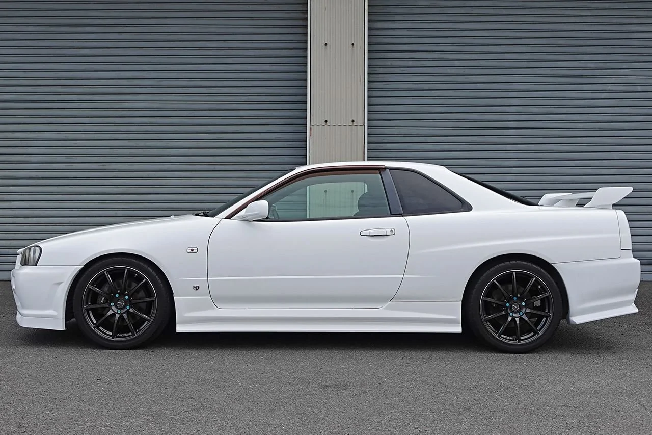 1999-nissan-skyline-gt-t.webp